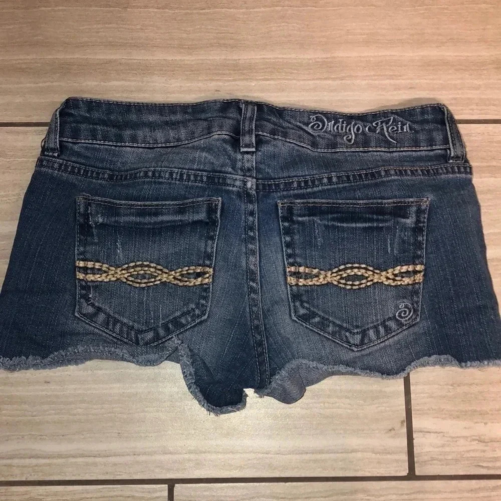 Jean Shorts - Picture 3 of 5